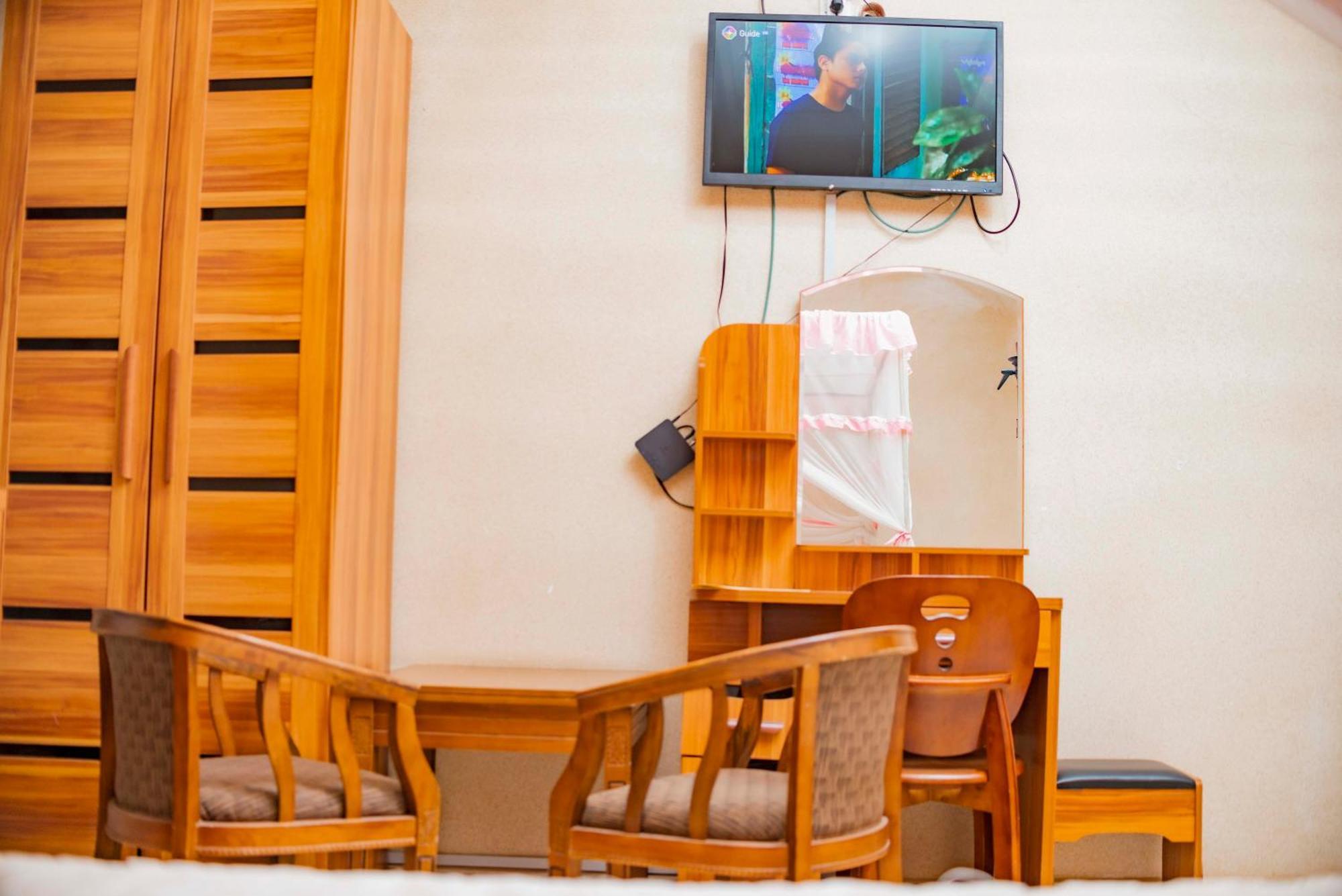 Tigers'S Apartment Hotel ブジュンブラ エクステリア 写真
